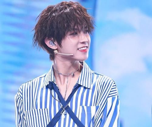  左林杰|少年之名首次公演排名：左林杰第二，罗杰卡七，李希侃实至名归