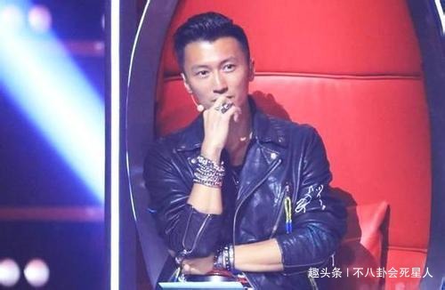  走红|十亿千金因《好声音》走红，被谢霆锋收徒，现变整容脸比亲妈显老