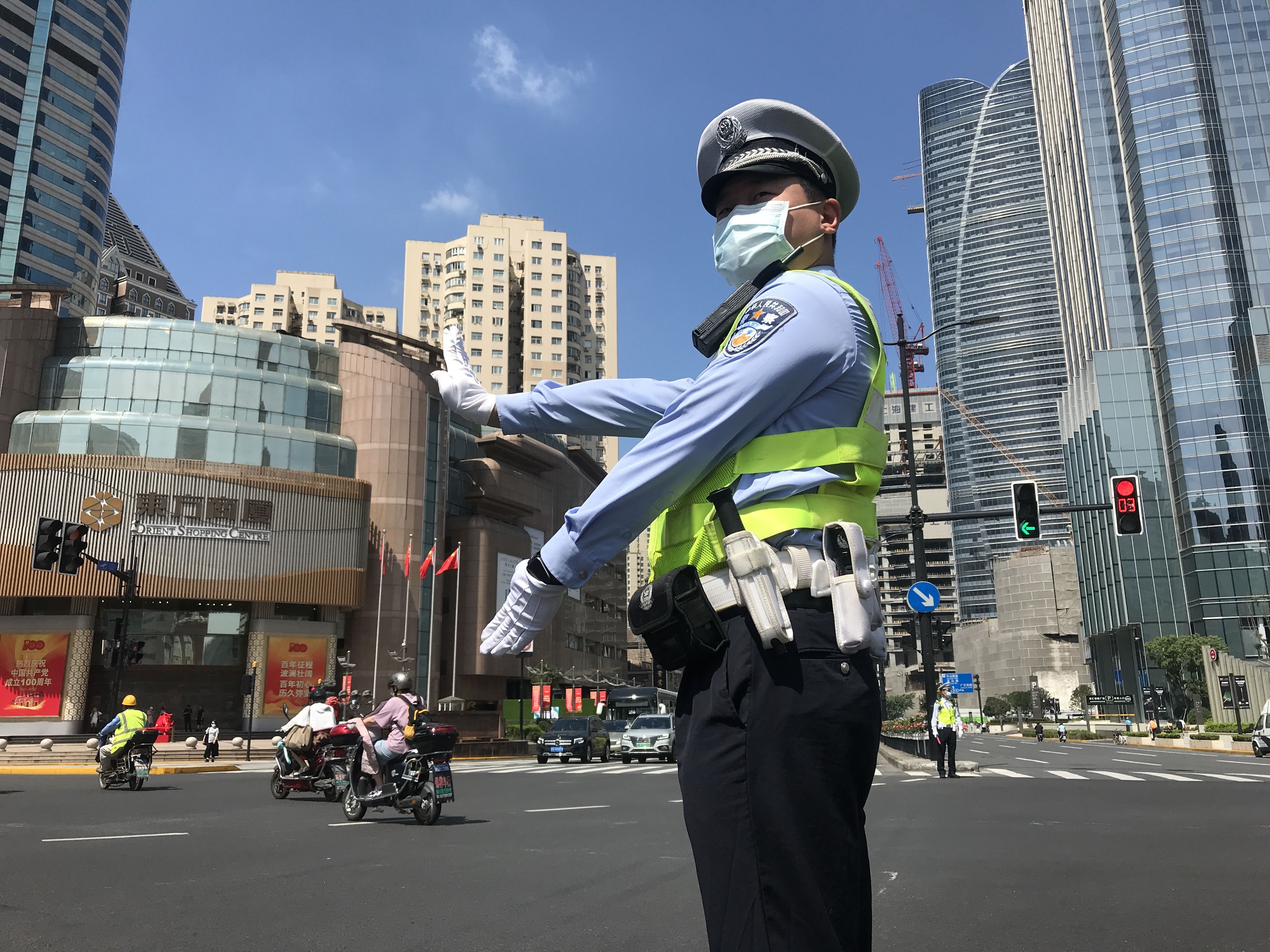 造就“秩序之美”，上海警方持续强化道路交通安全管理