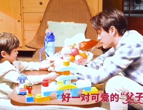  离婚之后|三十而已：顾佳离婚净身出户，儿子交给钟晓芹照顾！陈屿带娃好萌