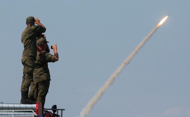 战略|俄罗斯被美军彻底惹怒!数千枚导弹已解锁,战略飞机紧急升空