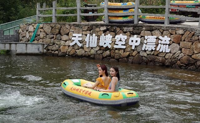  安徽|跟着古风美女游安徽天柱山，去哪里拍照片才好