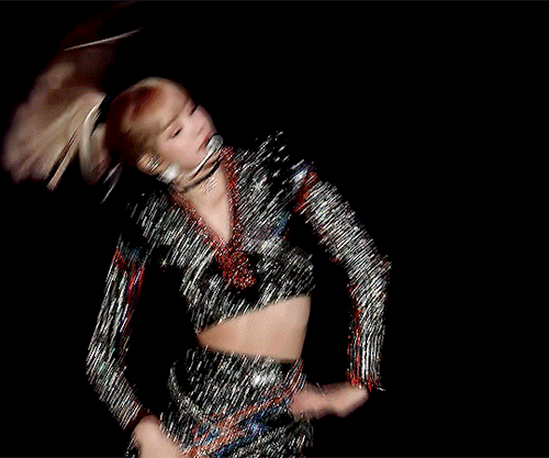  舞台|美人计 | 姐姐们的表情管理是这样练出来的？