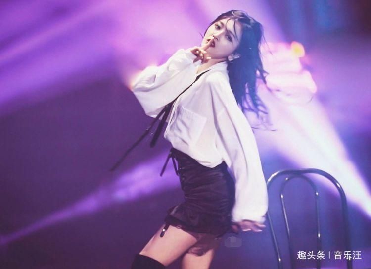  同台|《新手驾到》官宣阵容，歌坛两大新生代齐聚，周深、霍尊终于同台