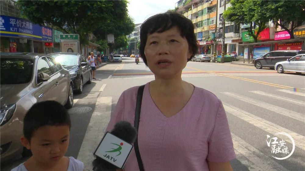 行人|礼让斑马线彰显城市形象