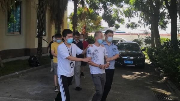  重拳出击|重拳出击！打击离岛免税套购违法违规活动