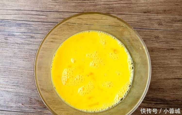  天热|天热没胃口，试试这道菜，鲜香开胃又下饭，百吃不厌