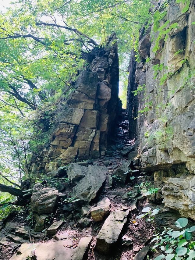  紫霞|郑州驴友团徒步紫霞关，偶遇南太行夏季云海