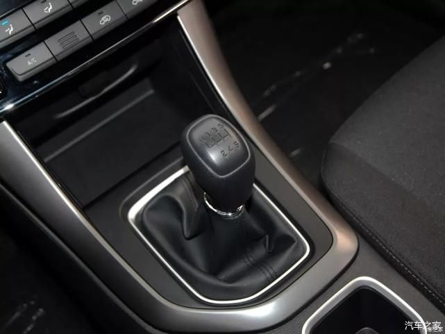  路面|雨天安全驾驶，这几点一定不要忽略！