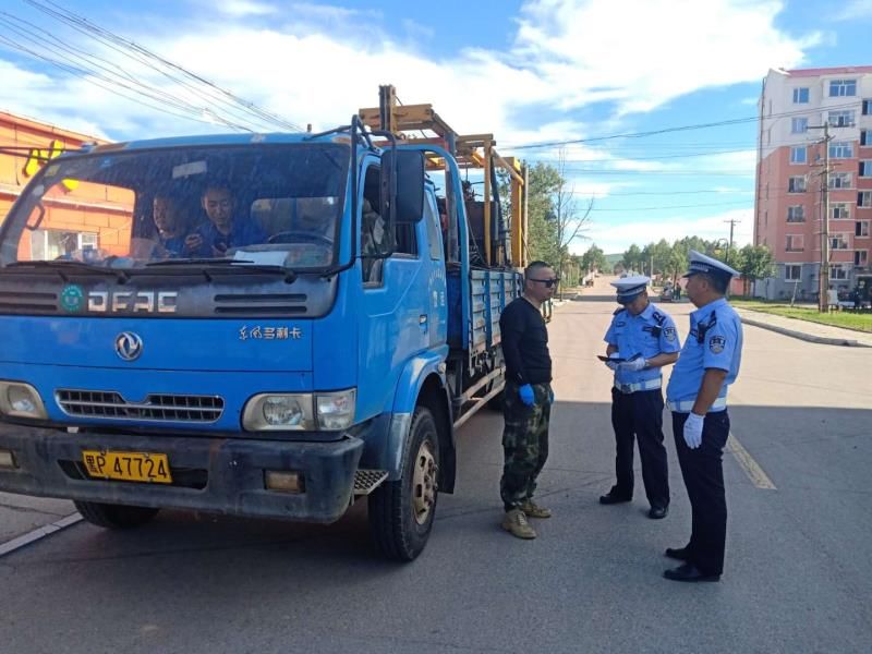  预防针|大兴安岭图强分局采山季节打好车辆管理“预防针”