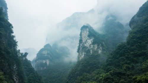  国庆|亚洲最高叠水瀑布地湖北三峡竹海国庆推出感恩套餐