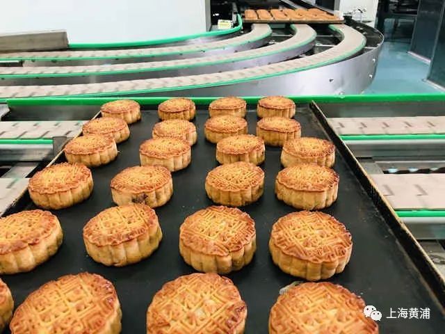 制作|奶茶月饼、猫爪月饼……杏花楼有颗年轻“芯”