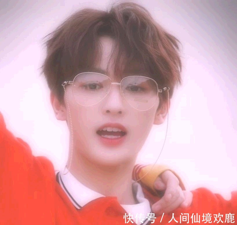 朱正廷|乐华艺人是提线木偶?朱正廷演唱会读信,竟发现内容被篡改