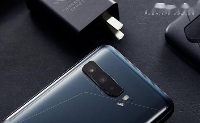  捧上天|鱼龙混杂？被手游党捧上天的新机真有那么香吗？