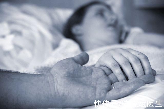 几点睡觉更容易不得癌症(晚上哪个习惯，可能会招惹癌症的到来?)