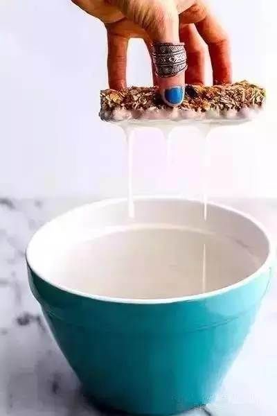  燕麦|一分钟学会10种酸奶的有趣做法！太适合夏天了
