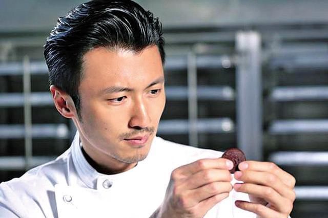  节目|是谁？谢霆锋曝年轻艺人耍大牌，分享其夸张排场：以为自己是谁吗