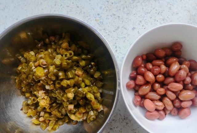 控干水分|两种方法做了十几斤酸豇豆,分享四种酸豆角做的美食,谁是你的菜