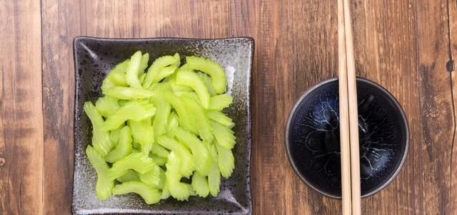  凉菜|天热，这5道凉菜分享给大家，每天换样吃，省事又营养，全家爱吃