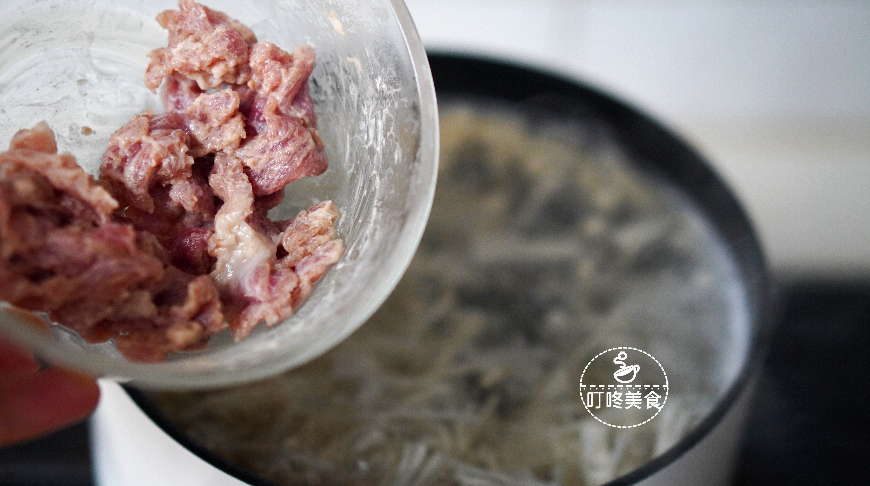 道菜|入秋后,多做此道菜,3块钱一斤,鲜美又营养,炖肉汤全家都爱喝