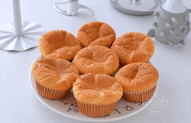 网红|这款网红糕点要试试,口感绵软,比传统蛋糕好吃,做法很简单