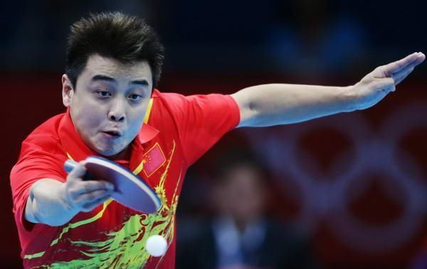  面对横板|许昕输球不冤，乒乓球直板面临新的创新，要如何发展？