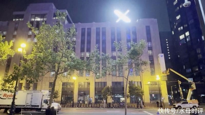 推特改名“X”总部架发光Logo，旧金山居民被闪到发火