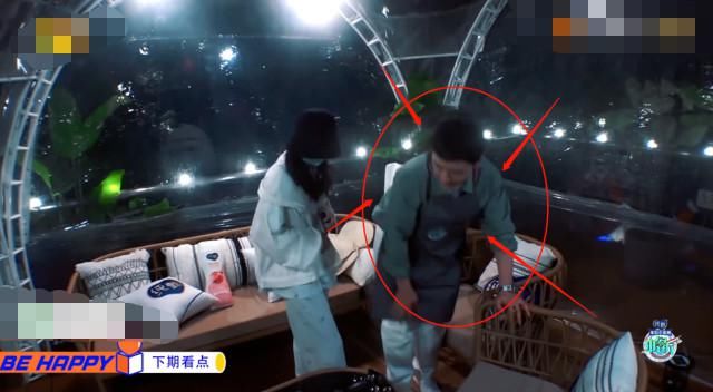  赵丽颖|《中餐厅》赵丽颖太焦虑被“约谈”，黄晓明一个举动被赞太暖心