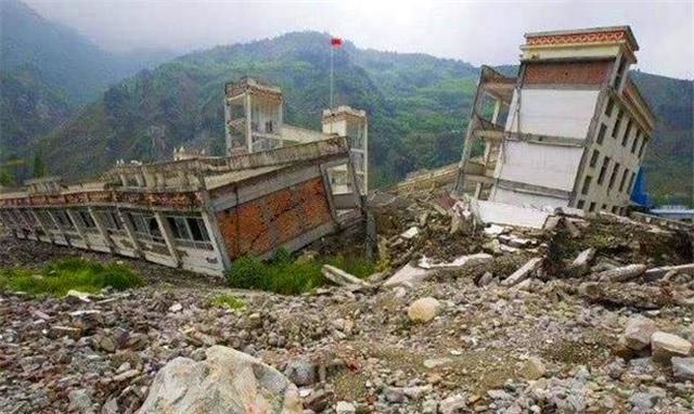  林浩|汶川地震中的9岁小英雄林浩，曾当全国人面发誓考清华，如今怎样