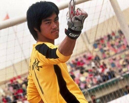 难怪|看看周星驰怎么捧配角,再看看陈思诚怎么捧配角,难怪成大导演