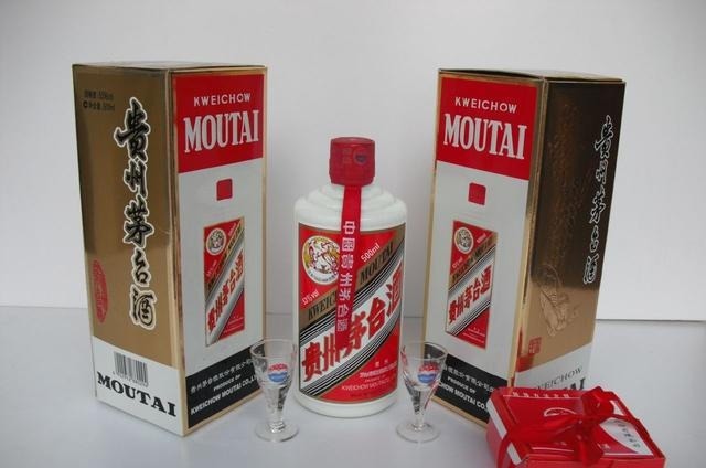 作用|茅台酒自带2个小酒杯,作用不是一般的大,如果只用来饮酒就错了