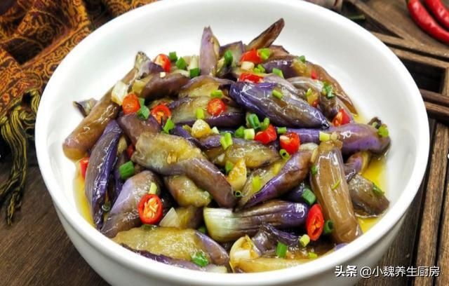  食材|炒茄子时，不要直接下锅炒！多加一步骤，茄子不吸油不发黑
