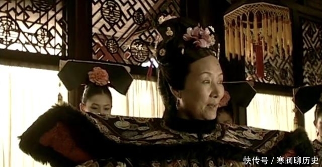 六十大寿|慈禧太后过六十大寿,穿了件寿袍,李鸿章见到后为什么说有点大?