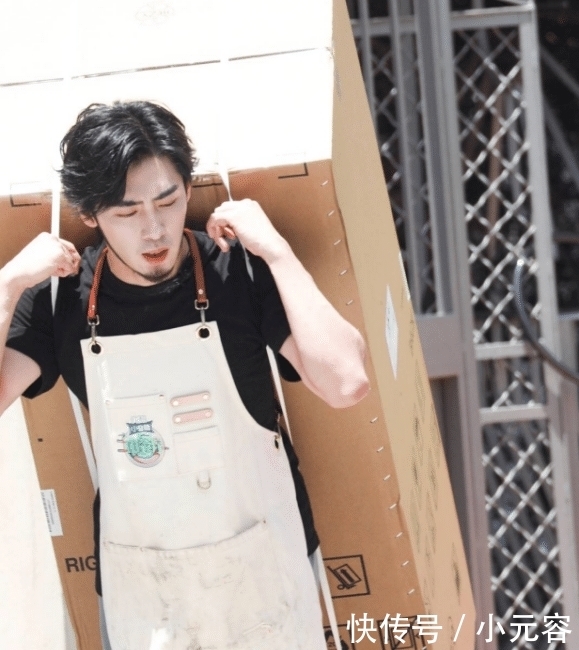 冰箱|《中餐厅》把观众当傻子!冰箱是高天鹤背回来的!正片变成黄晓明