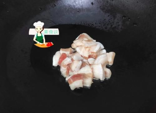  适量|热天，这菜我家常做，配五花肉炒特香，好吃又下饭，每回都吃撑了