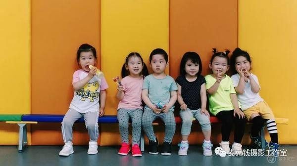  理光|从＂新天地＂到＂新世界＂ 理光 GR3 的街头日记