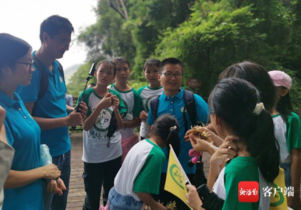  李艳朋|走进尖峰岭研学探秘热带雨林——植物原来这么聪明