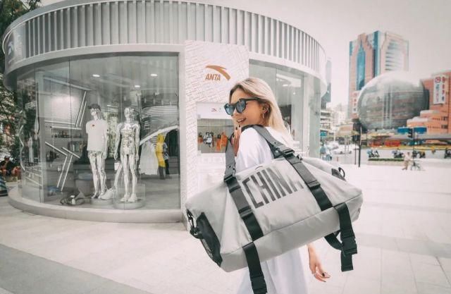  产品|安踏的大动作：品牌升级推国旗款“尖货”，跑鞋冲击600元价位