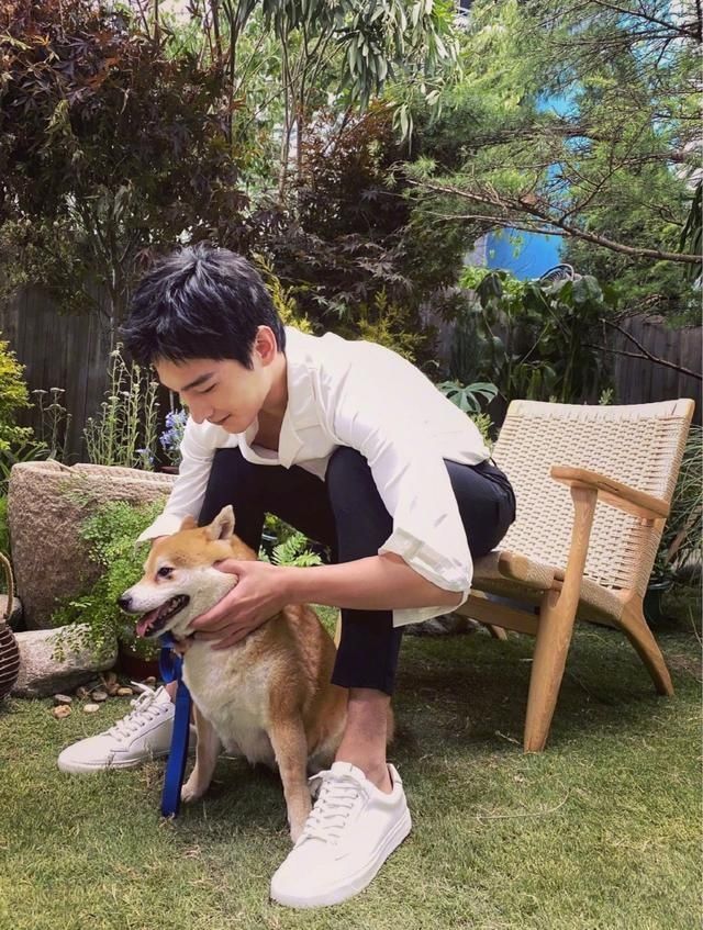  时隔|时隔五年终于迎来杨洋最新综艺，男神颜值衣品都在线，越来越迷人