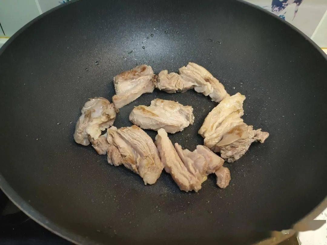 做法|炖羊肉汤，最忌加两味调料，教你正确做法，汤白味鲜无膻味