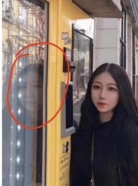 操作真|“什么行业可以让普通人翻身？”哈哈哈哈，神评太调皮了！