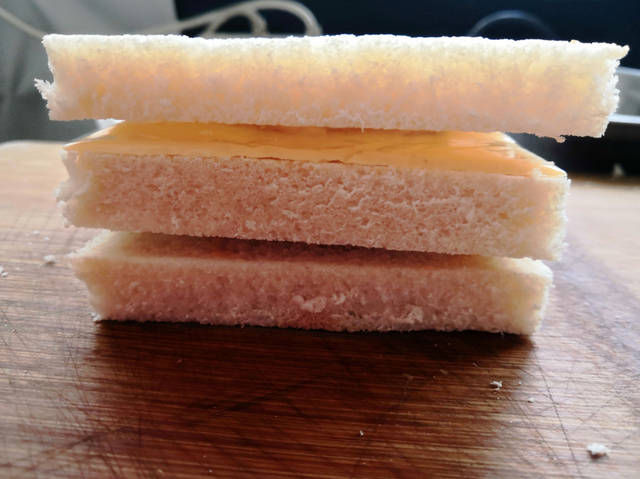  吐司|令孩子着迷的早餐，水果馅、蛋奶皮，不放糖自然香甜，3分钟搞定