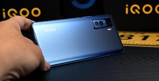 包装|为什么说iQOO 5是iQOO截至目前变化最大的手机