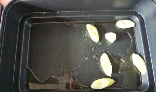  鲜甜|这瓜和它一起炒，鲜甜可口，入嘴绵滑，每次做好端上桌，女儿最爱