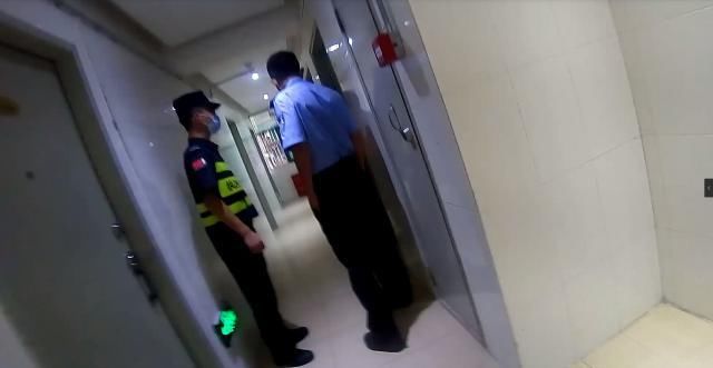 偶遇|民警执勤中偶遇男子轻生,宝安警方快速反应解危机