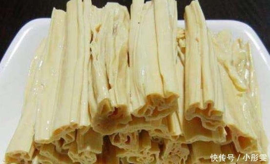 往里面加入|腐竹最好别“直接加水”泡发!总有人做错,导致腐竹软硬不一致