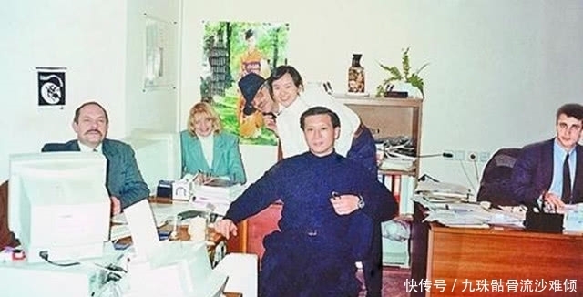  祖国|他花1亿美金买航母送祖国，之后宣布破产，如今过得怎么样？