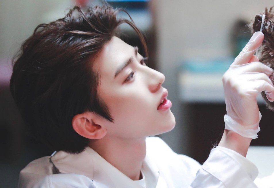 成团|央视官宣《华彩少年》,成团首秀直接上春晚?皇族选秀资源好到爆