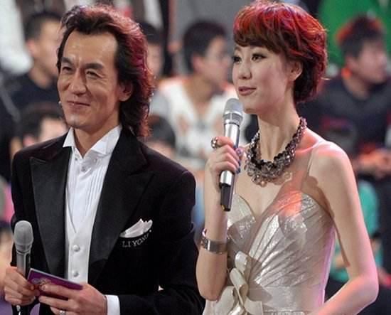  无奈|央视＂临时工＂王冠：前脚无奈被央视退回，后脚深陷情感丑闻