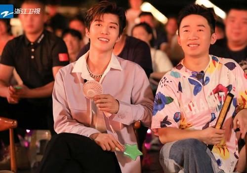  综艺|为何杨迪仅六百余万粉丝，却成各大综艺抢着要的人？导演给出答案